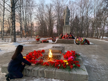 Следователи Ленинградской области почтили память Неизвестного солдата